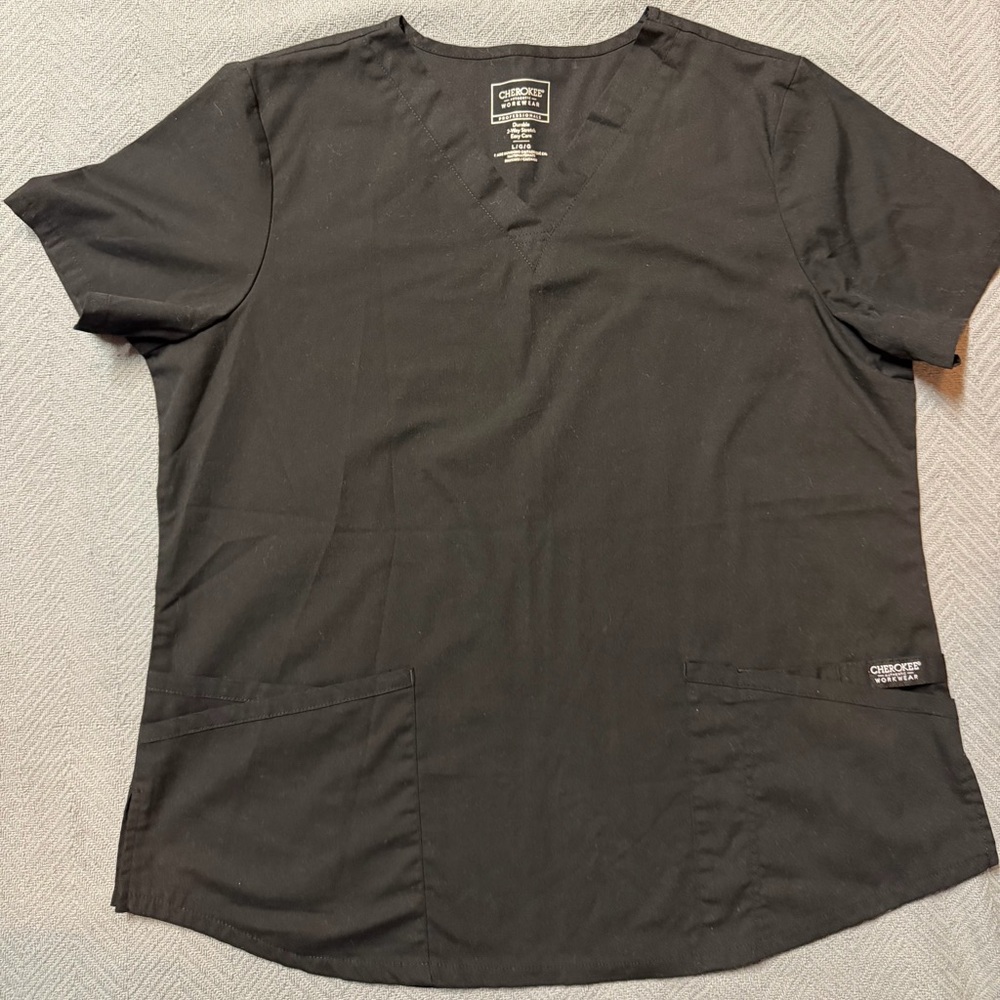 4 Sets of Cherokee Scrubs for price of one! Large Petite